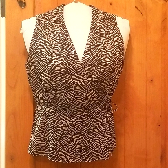 Banana Republic zebra wrap blouse - Picture 1 of 4